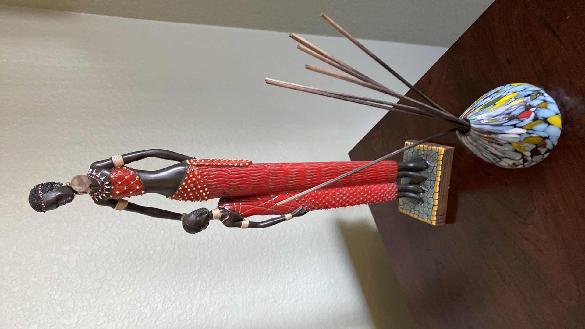 Photo 1 of ASSORTED DECOR TALLEST H 15”