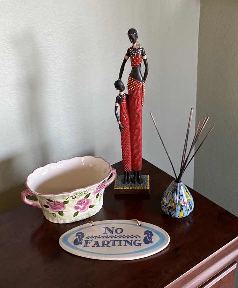 Photo 1 of ASSORTED DECOR TALLEST H 15”