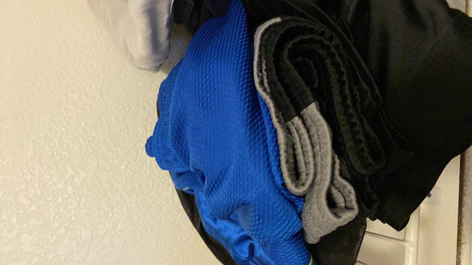 Photo 1 of MENS SIZE XXL AND 42 SHORTS SND MORE