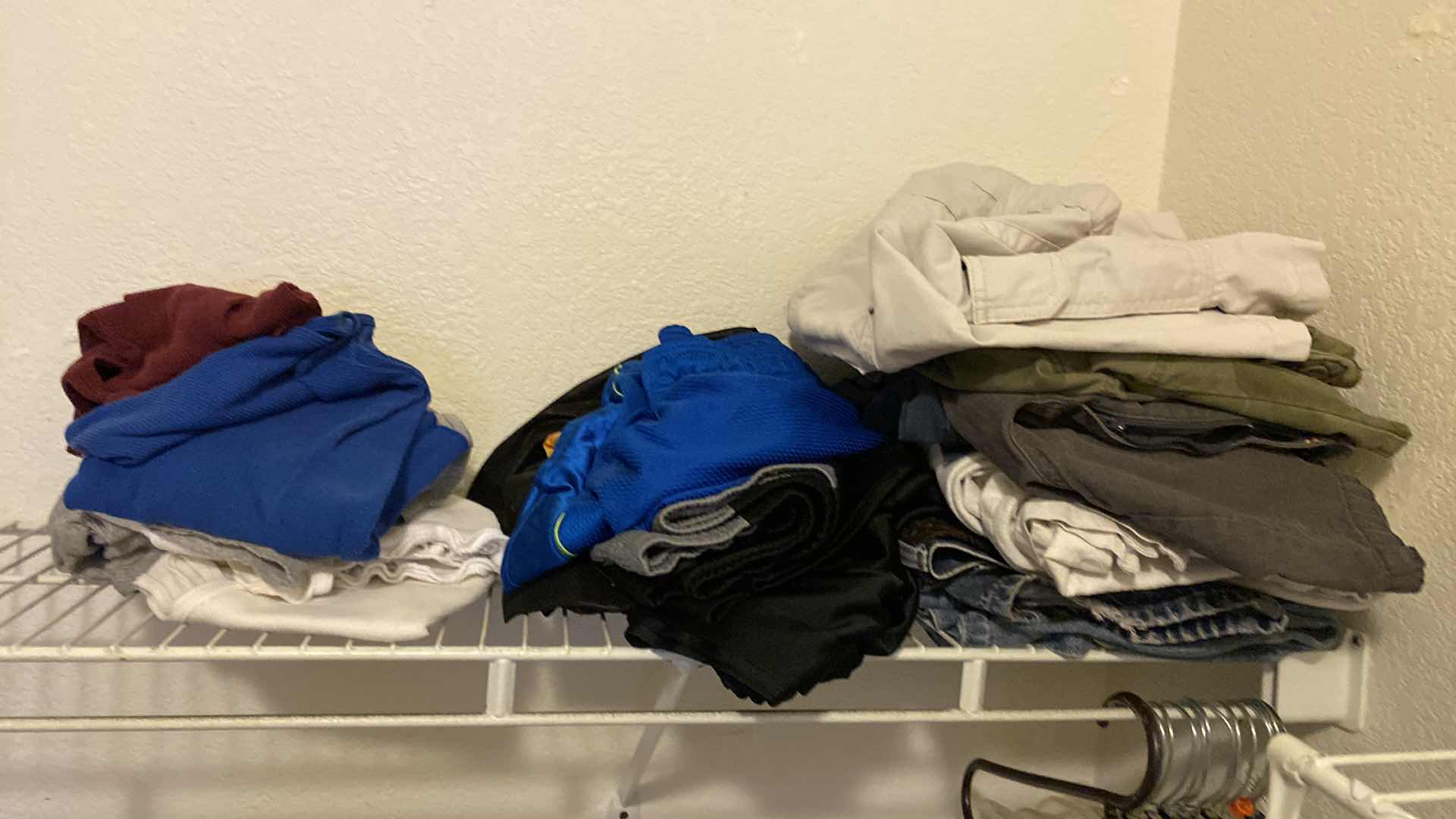 Photo 1 of MENS SIZE XXL AND 42 SHORTS SND MORE