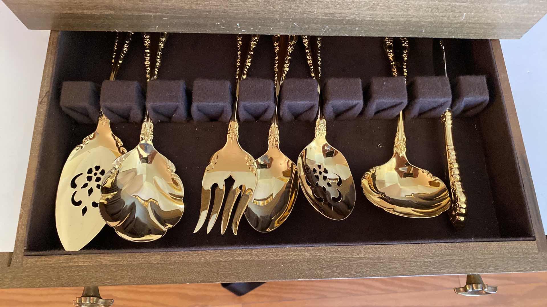 Photo 4 of COMMUNITY GOLD ELECTROPLATE SERVICE FOR 12 PATTERN GOLDEN ROYAL GRANDEAUB WITH SERVING PIECES