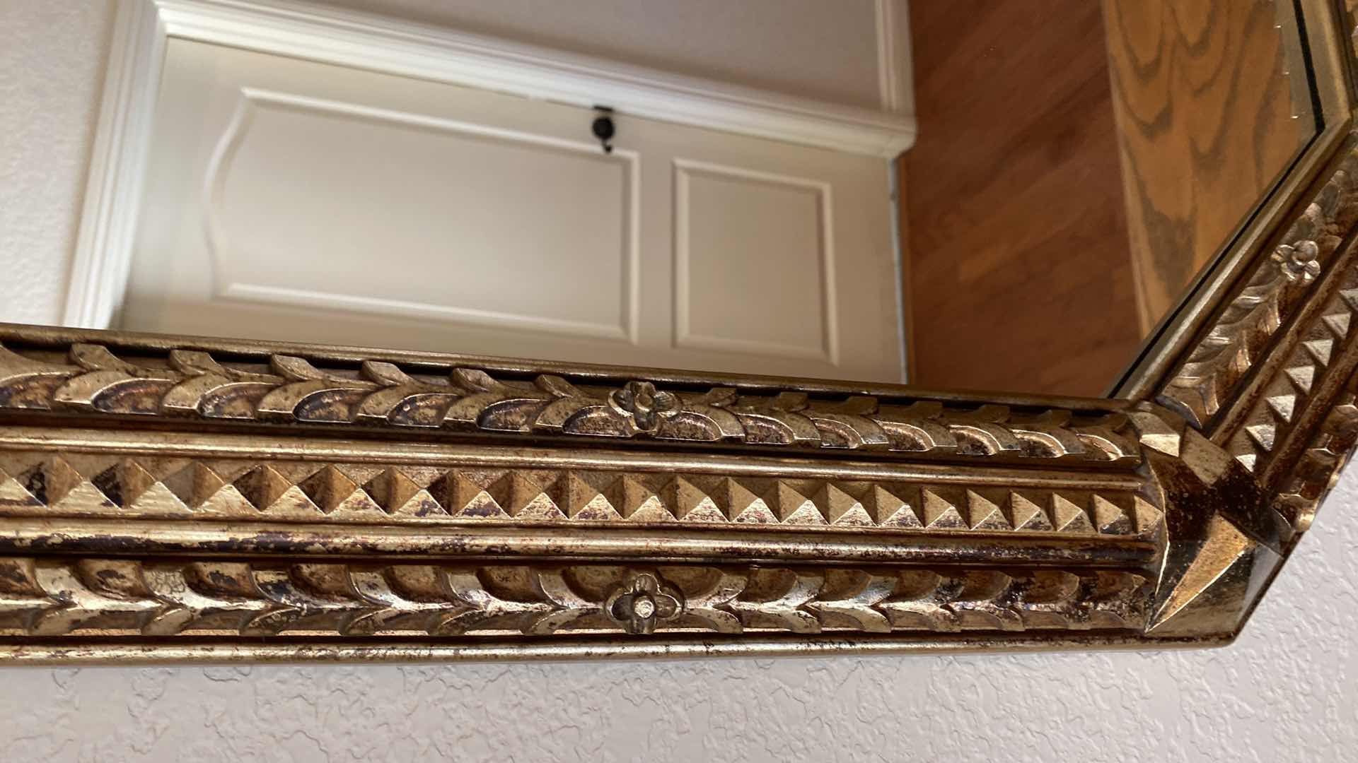 Photo 1 of GOOD RESIN FRAMED MIRROR 26” x 34”