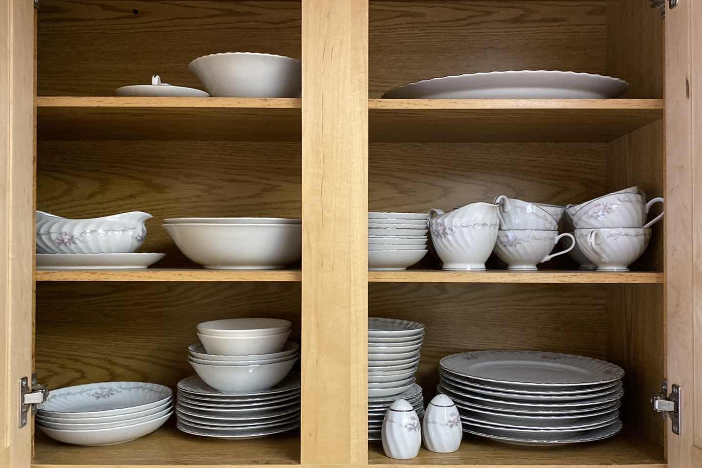 Photo 1 of CONTENTS OF KITCHEN CABINET GOLD STANDARD PORCELAIN MADE IN JAPAN