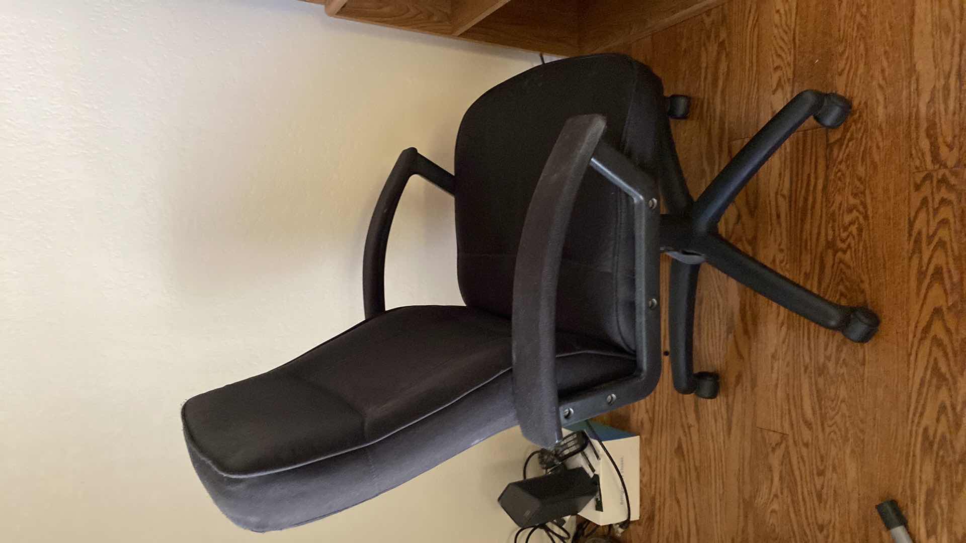 Photo 1 of FABRIC OFFICE CHAIR