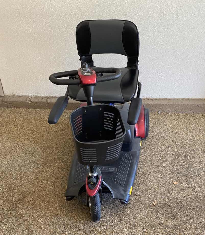 Photo 1 of GOGO ELITE TRAVELER WITH ACCESSORIES