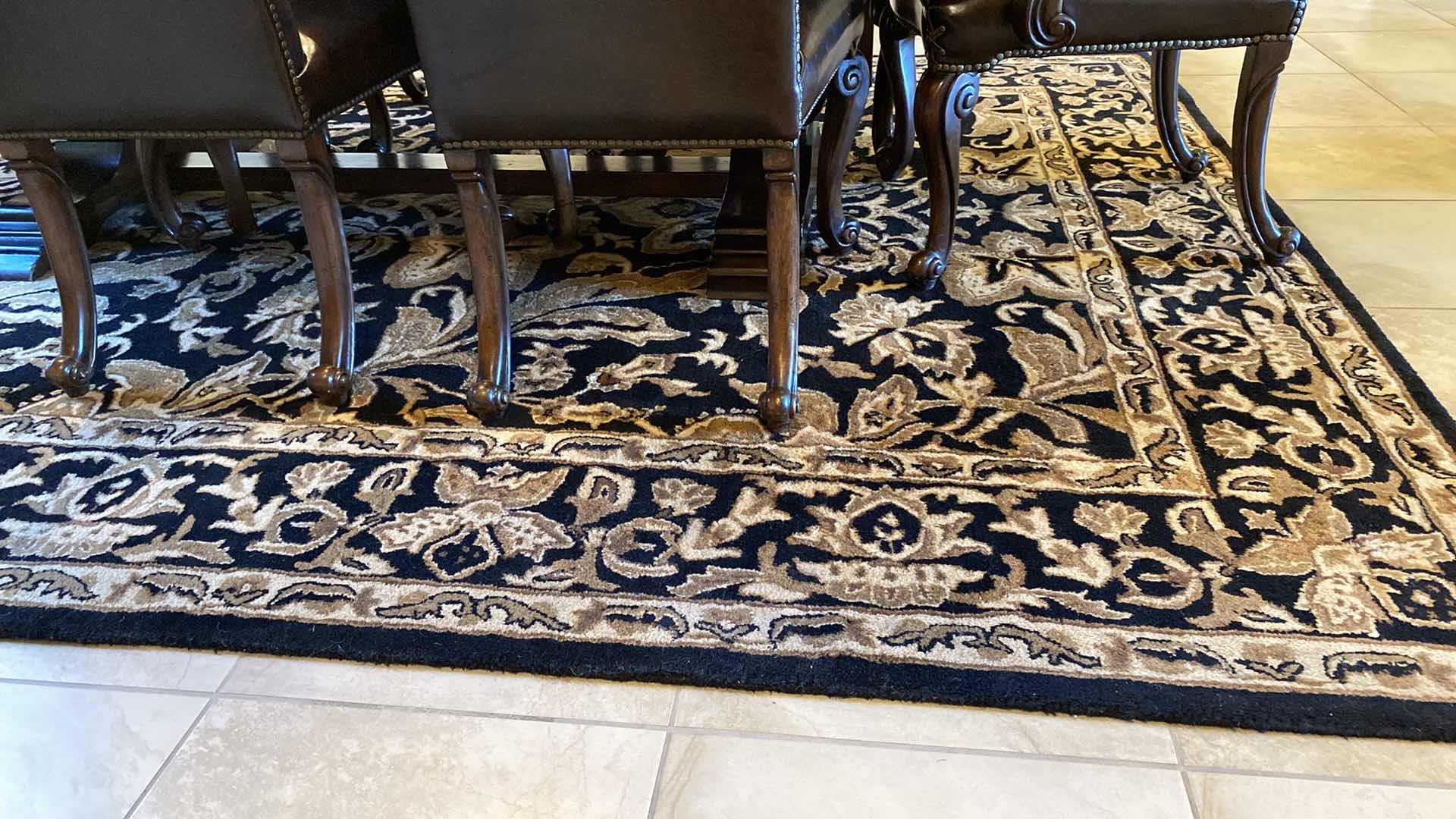 Photo 1 of HOME DECORATORS WOOL PILE CAMBRIDGE AREA RUG WITH LATEX BACKING AND COTTON CLOTH ORIGIN INDIA 8’ x 11’