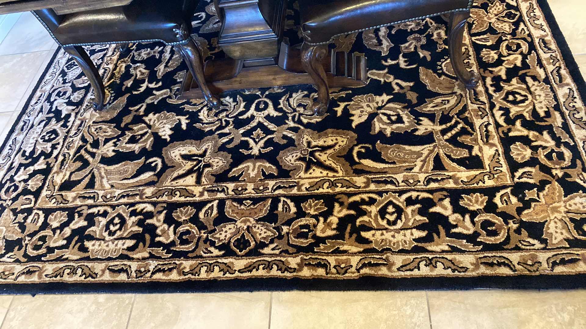 Photo 1 of HOME DECORATORS WOOL PILE CAMBRIDGE AREA RUG WITH LATEX BACKING AND COTTON CLOTH ORIGIN INDIA 8’ x 11’