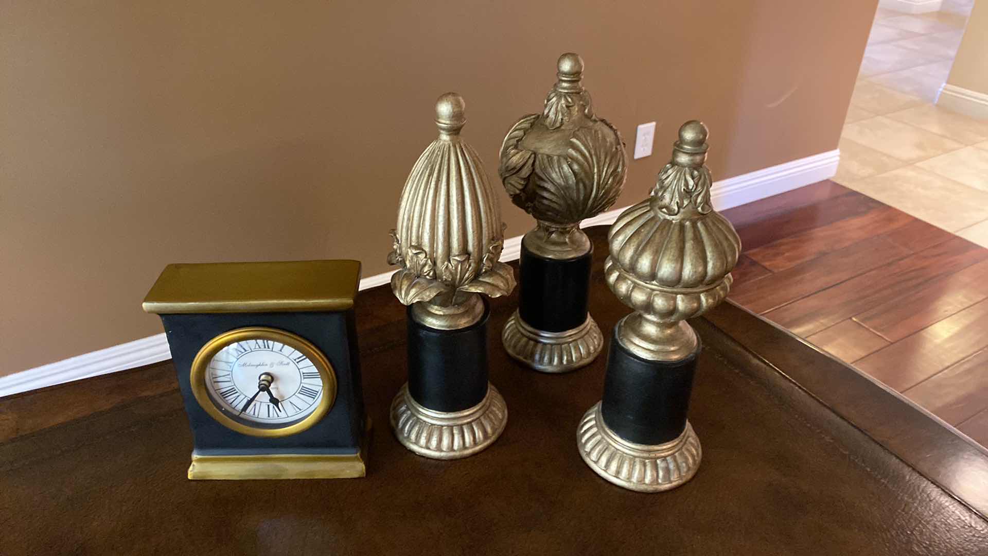 Photo 1 of 3 CORBELS H 12” AND DESK CLOCK 6” x 7”