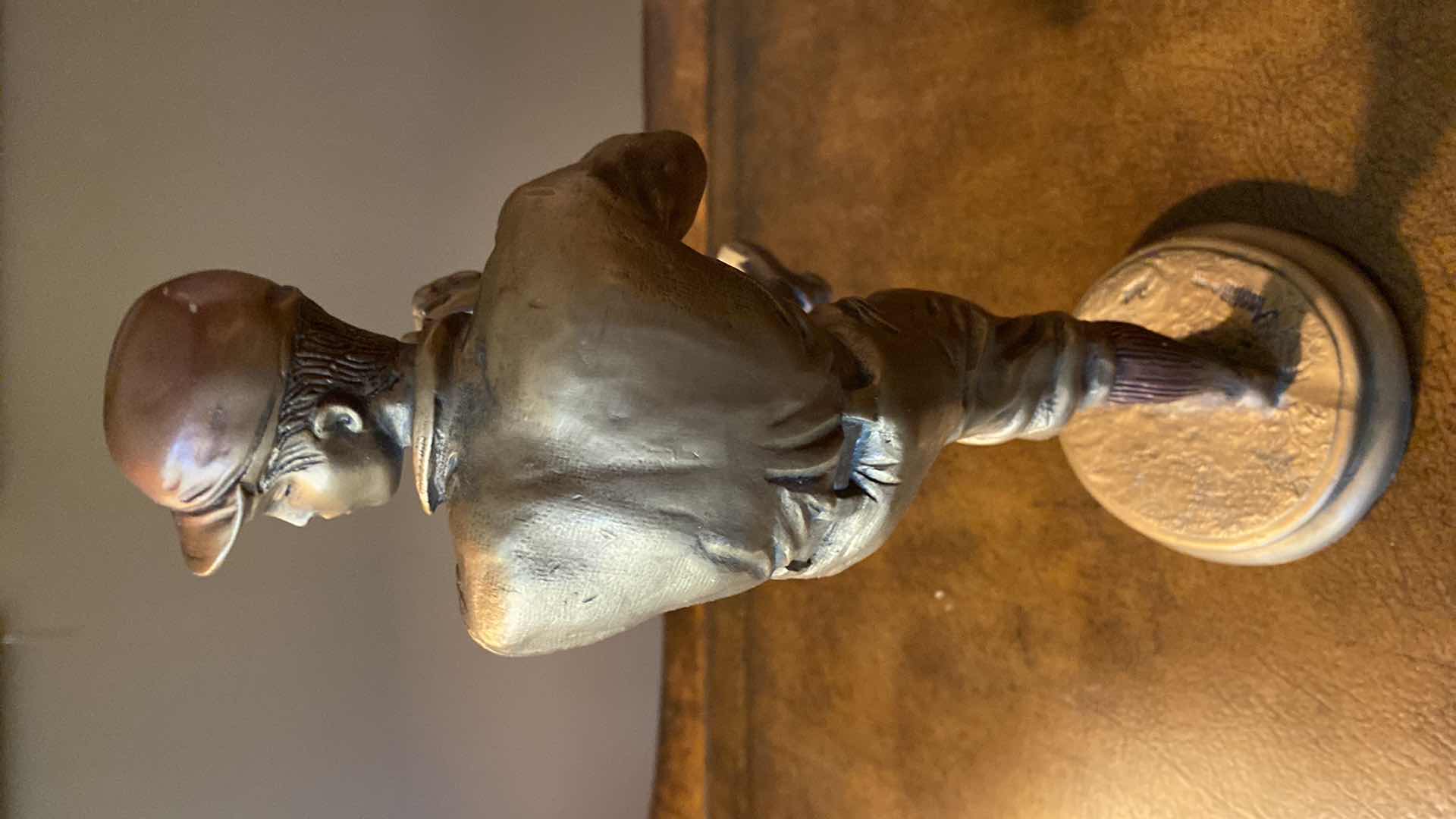 Photo 1 of AUSTIN 1992 BASEBALL PITCHER SCULPTURE H 13”