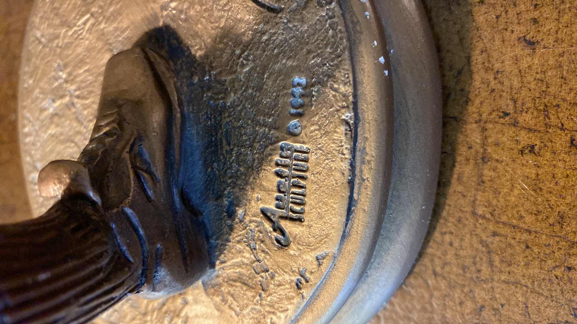 Photo 1 of AUSTIN 1992 BASEBALL PITCHER SCULPTURE H 13”