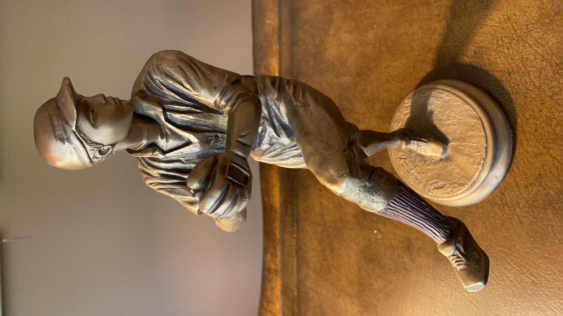 Photo 1 of AUSTIN 1992 BASEBALL PITCHER SCULPTURE H 13”