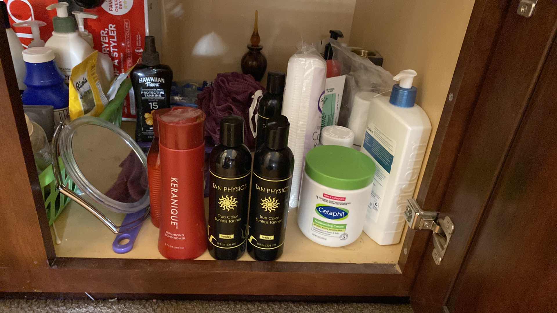 Photo 1 of BED 3 CONTENTS UNDER BATHROOM SINK