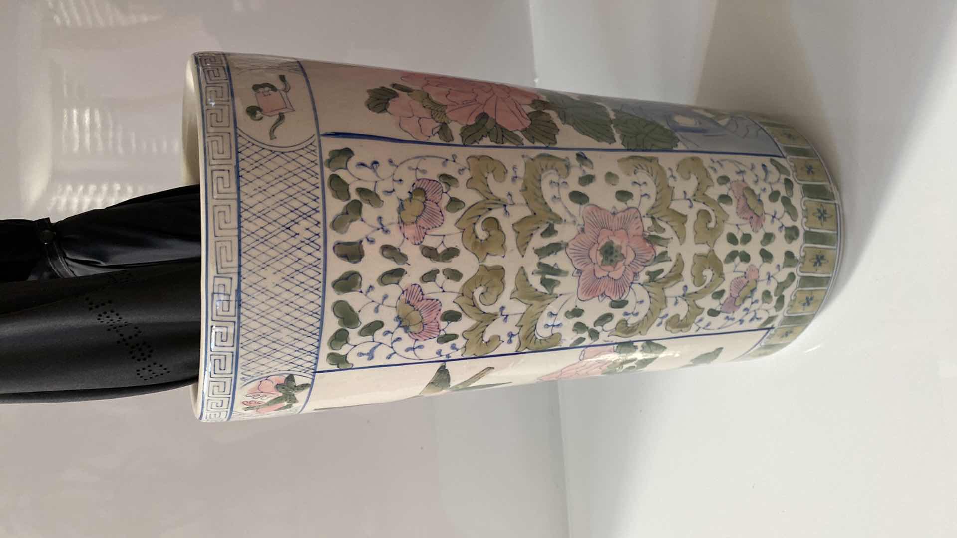 Photo 1 of $185 VINTAGE CHINESE CHINOISERIE UMBRELLA STAND GLAZED CERAMIC  INCLUDES UMBRELLAS 9” x 18”
