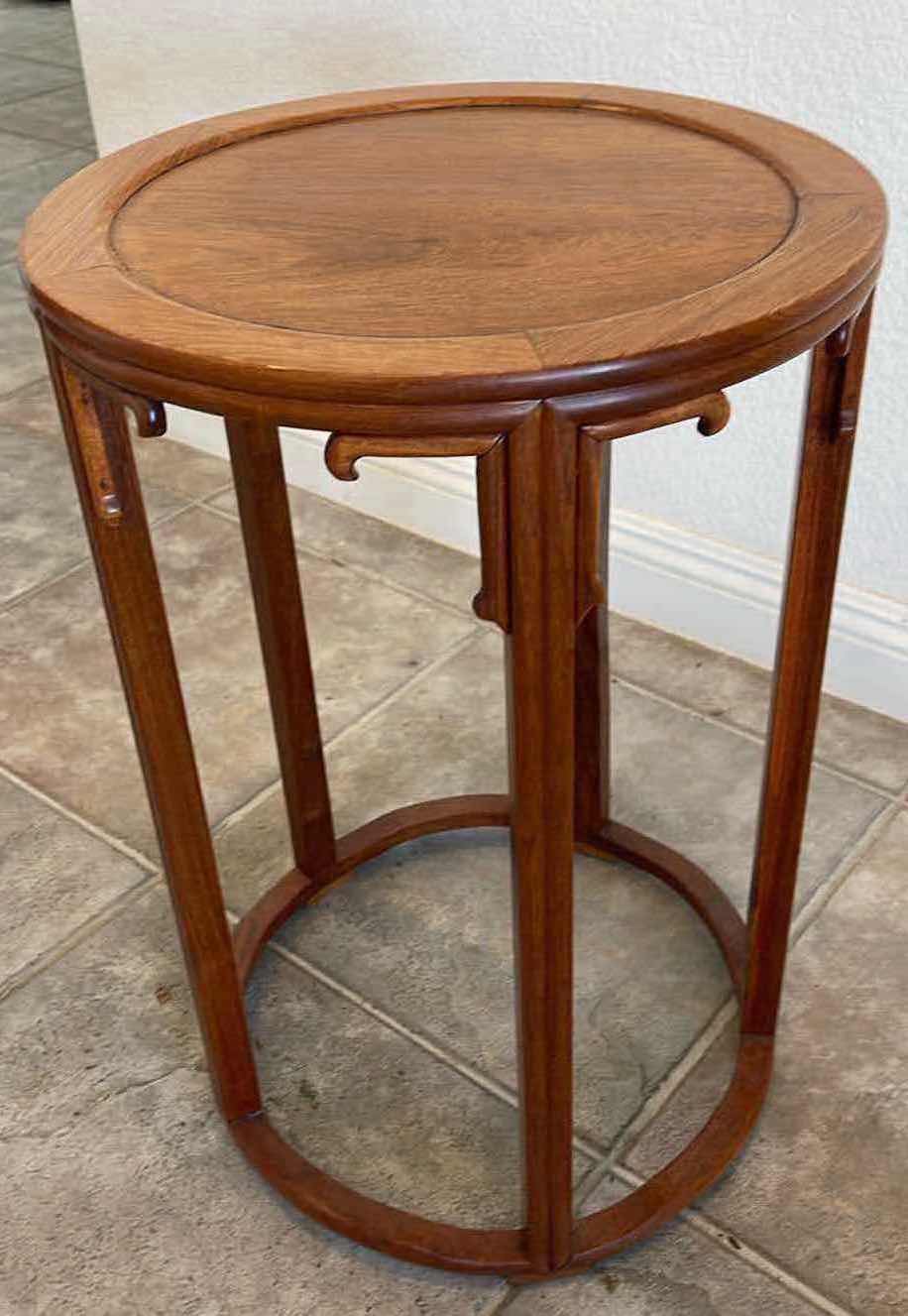 Photo 1 of 17" ROUND ROSEWOOD ACCENT TABLE  H25”