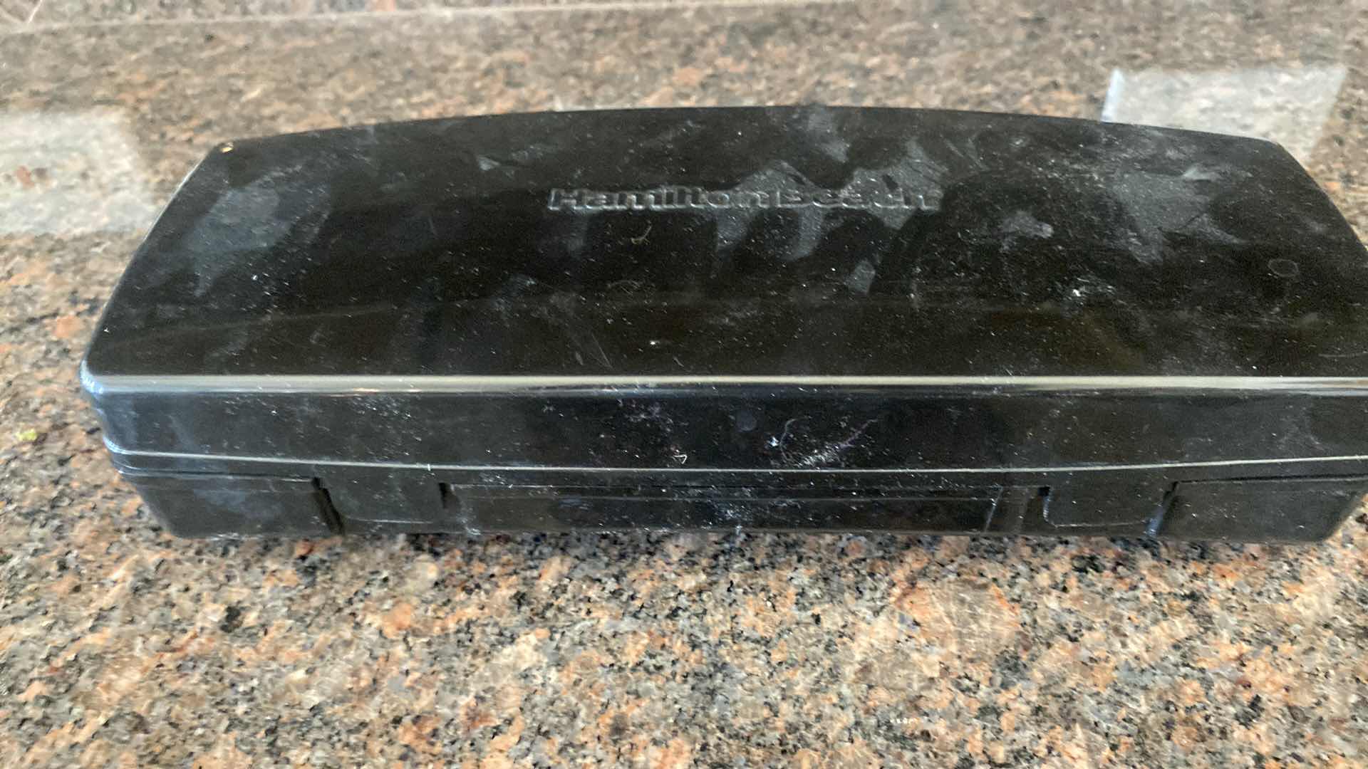 Photo 1 of CONTENTS KITCHEN CABINET- HAMILTON BEACH ELECTRIC KNIFE