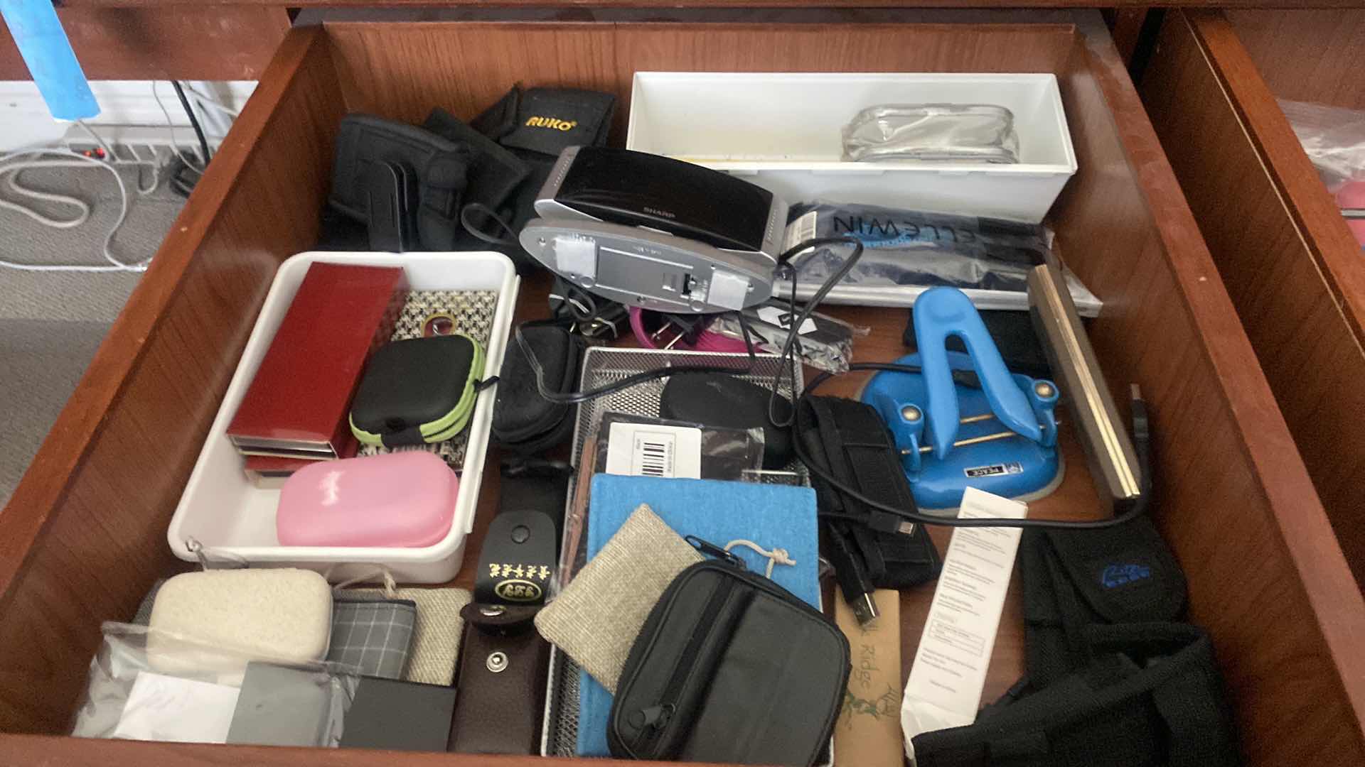 Photo 1 of CONTENTS 2 DRAWERS OFFICE SUPPLIES