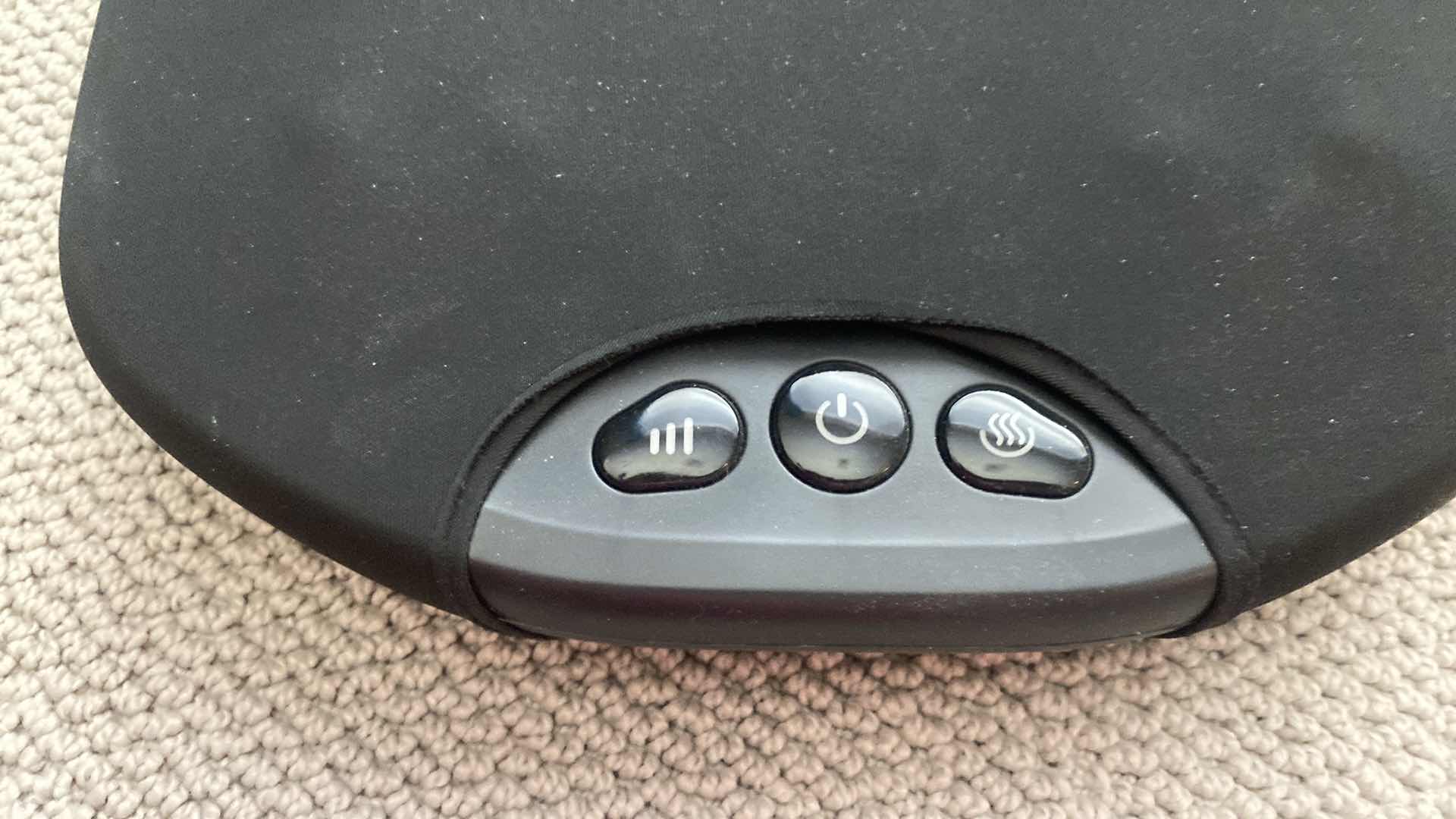 Photo 1 of CONFIER SHIATSU FOOT AND BACK MASSAGER