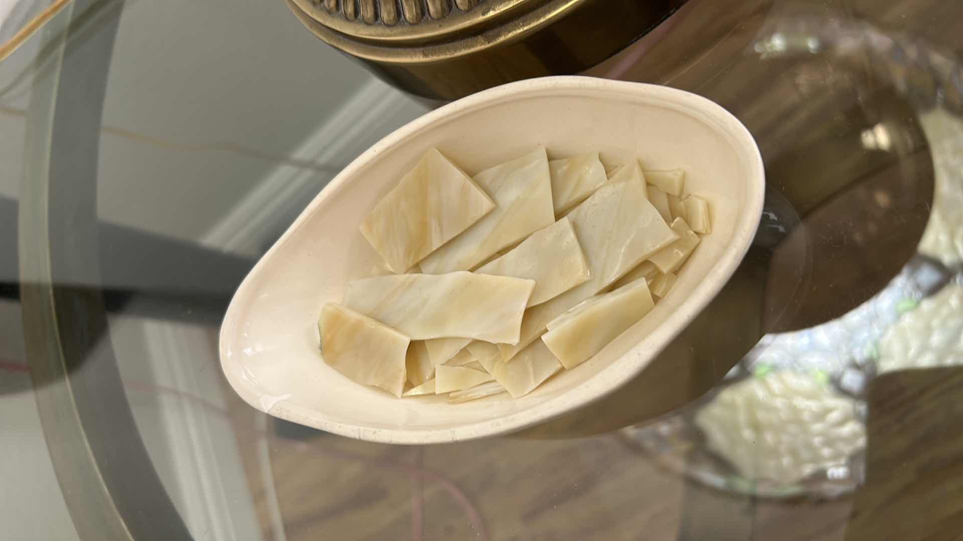 Photo 1 of TIFFANY STYLE VINTAGE LAMP 20” x 38