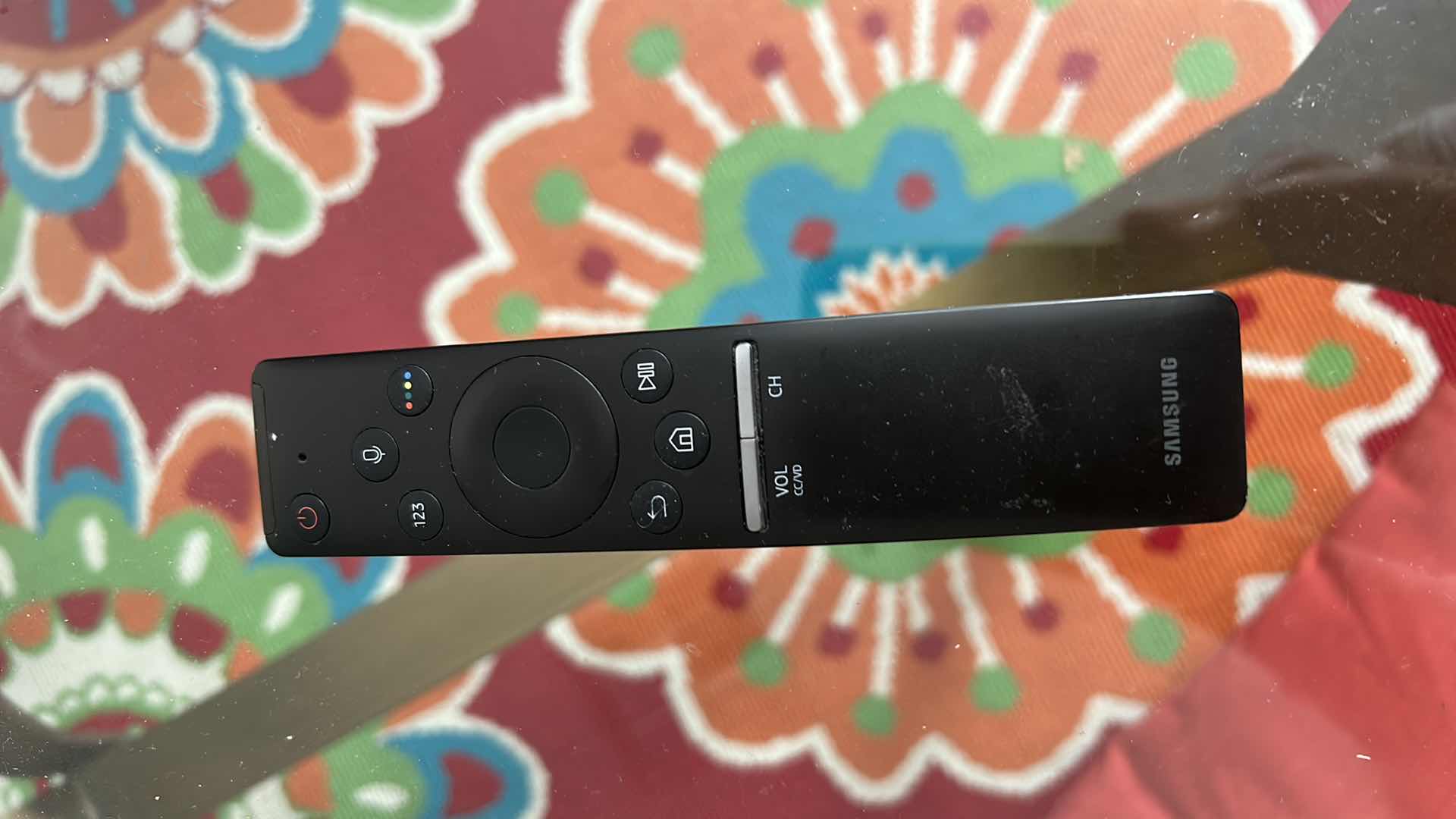 Photo 1 of 55’ SAMSUNG FLATSCREEN TV