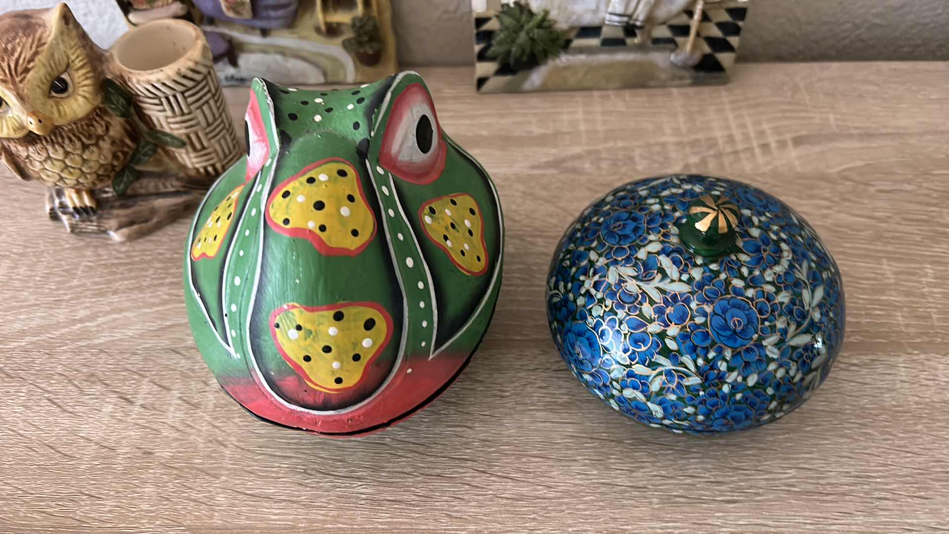 Photo 1 of MISC HOME DECOR ASSORTMENT (TILES 5.5” x 5.5”