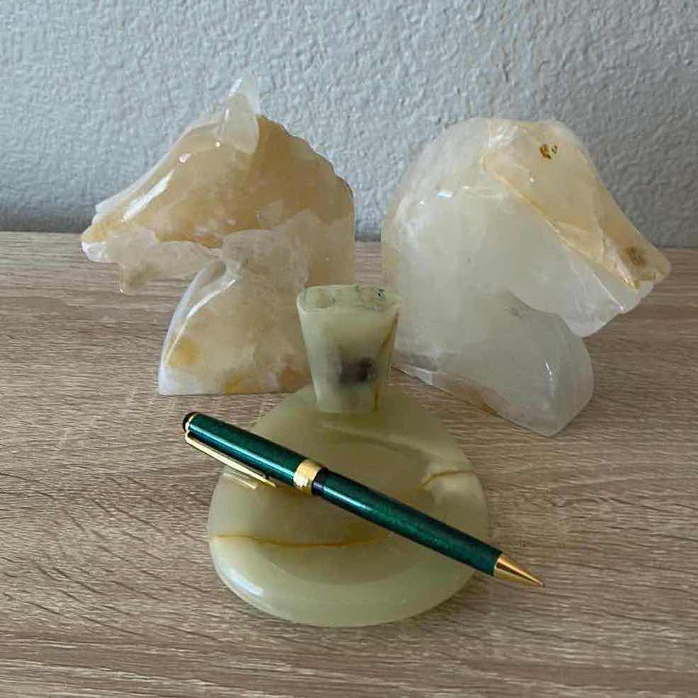 Photo 1 of STONE HORSE BOOKENDS H5”PEN HOLDER AND PENCIL