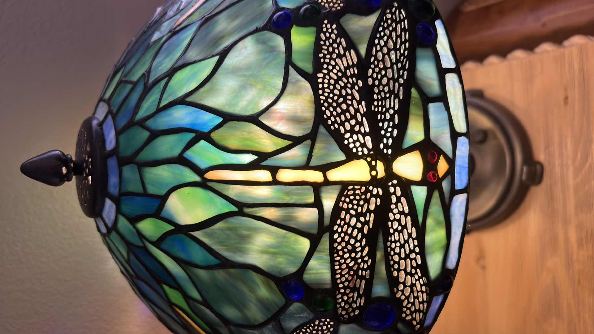 Photo 1 of TIFFANY STYLE LAMP H19”