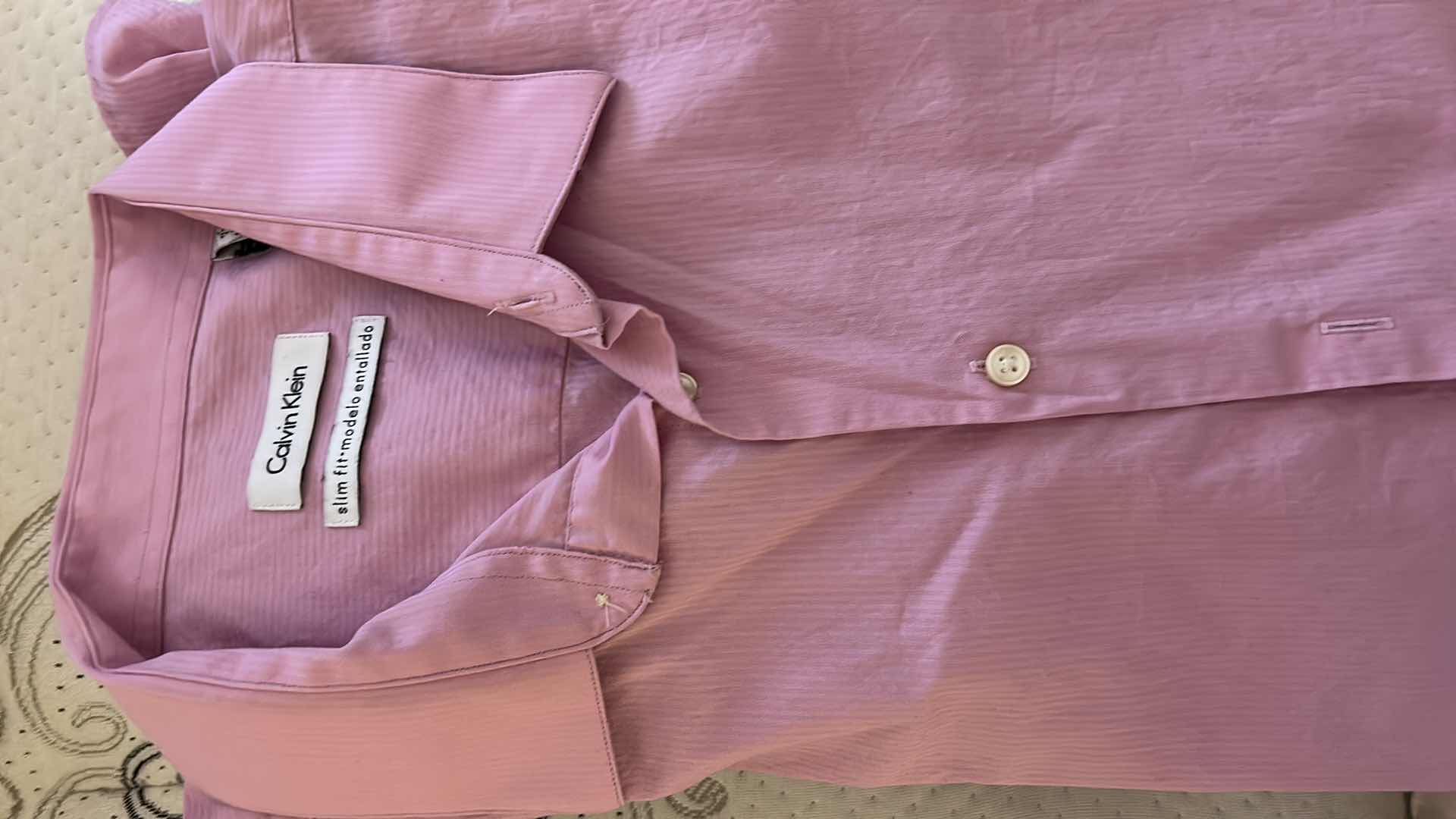 Photo 1 of 3 MENS DESIGNER SHIRTS SIZE L - XL