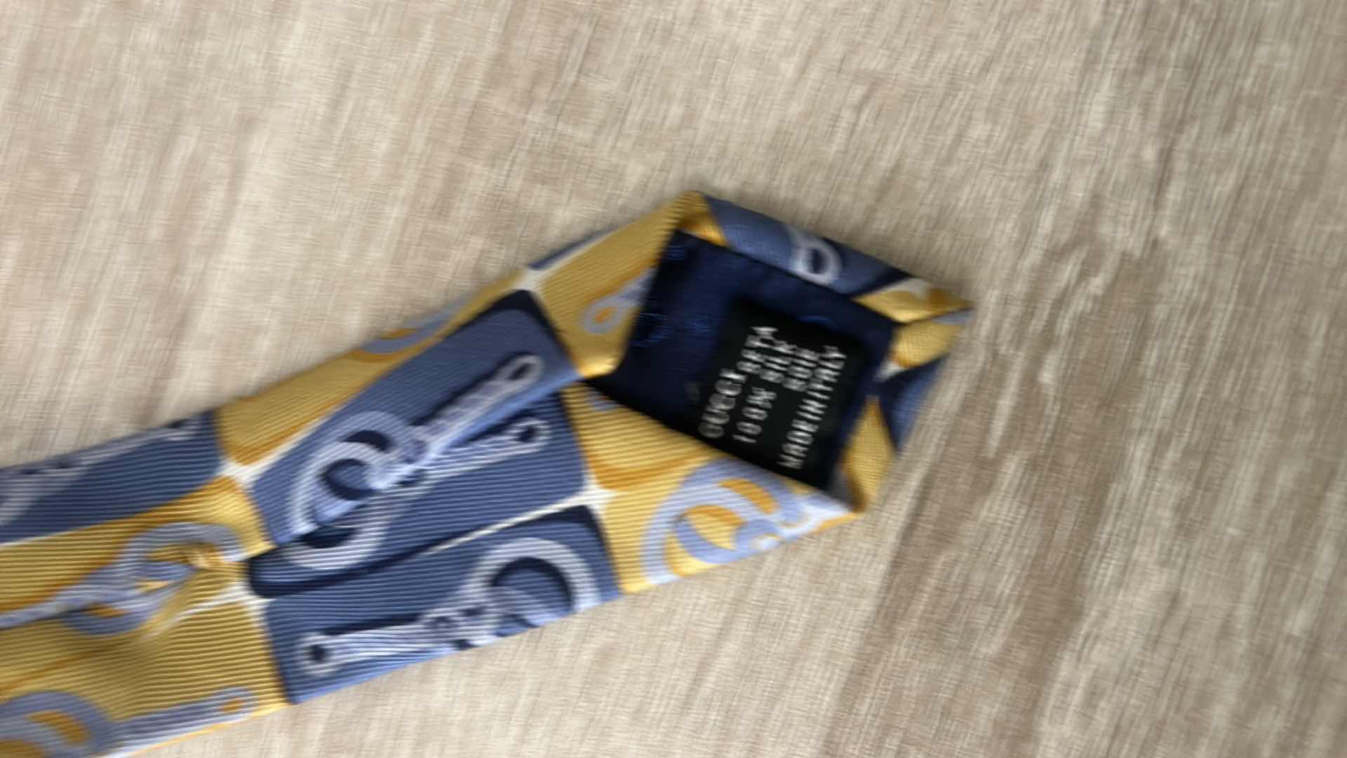 Photo 1 of MENS GUCCI 100% SILK TIE