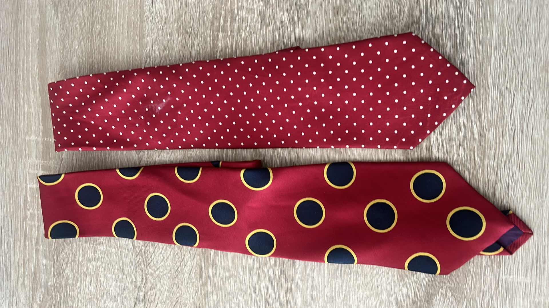 Photo 1 of 2 MENS 100% SILK TIES