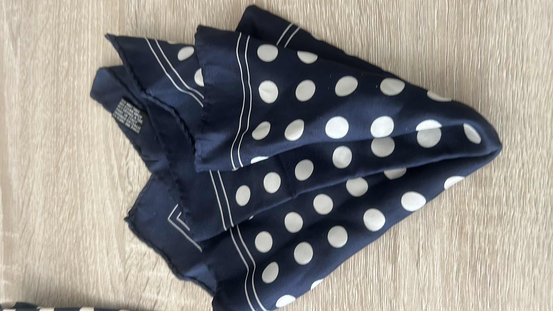 Photo 1 of MENS SILK TIE AND KERCHIEF