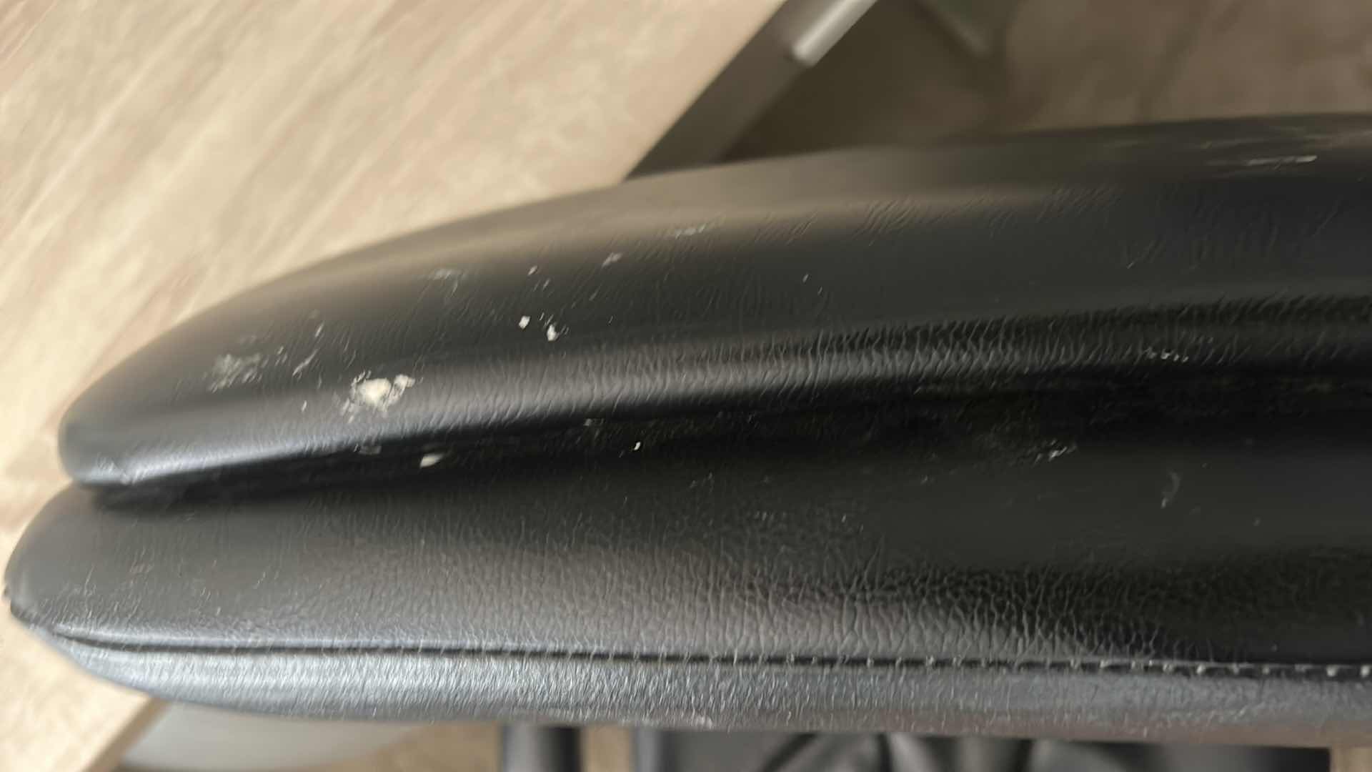 Photo 1 of OFFICE DESK CHAIR