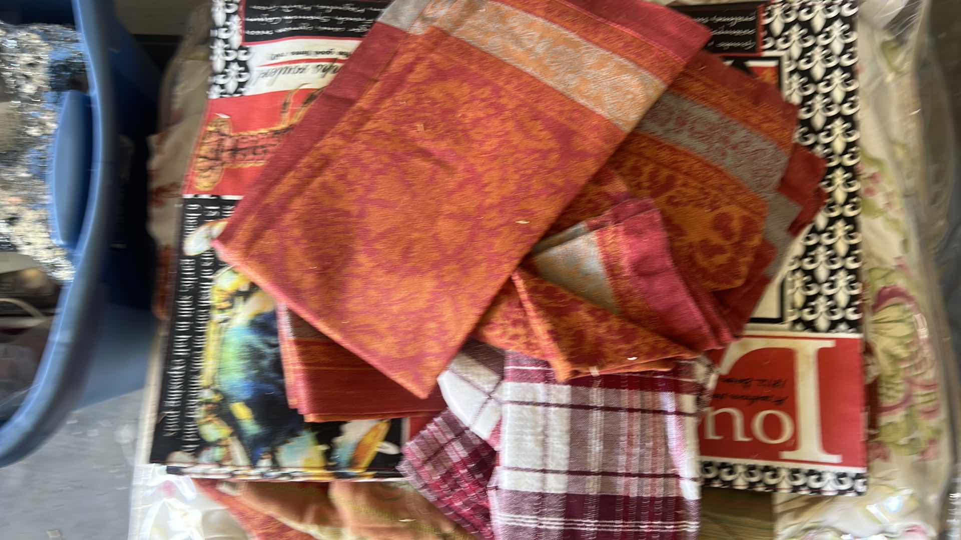 Photo 1 of GARAGE HOME LINENS - COMFORTER (UNKNOWN SIZE) AND MORE