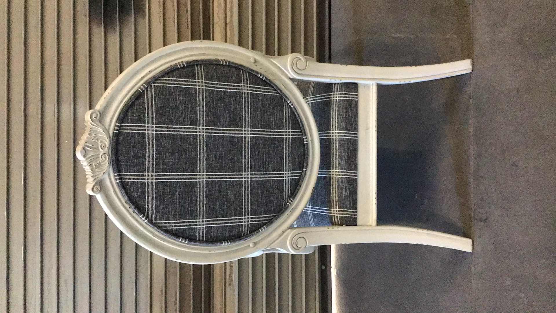 Photo 1 of ASHLEY FURNITURE KORNELIA CHARCOAL PLAID ACCENT CHAIR A3000245 28" X 27" H41.5"