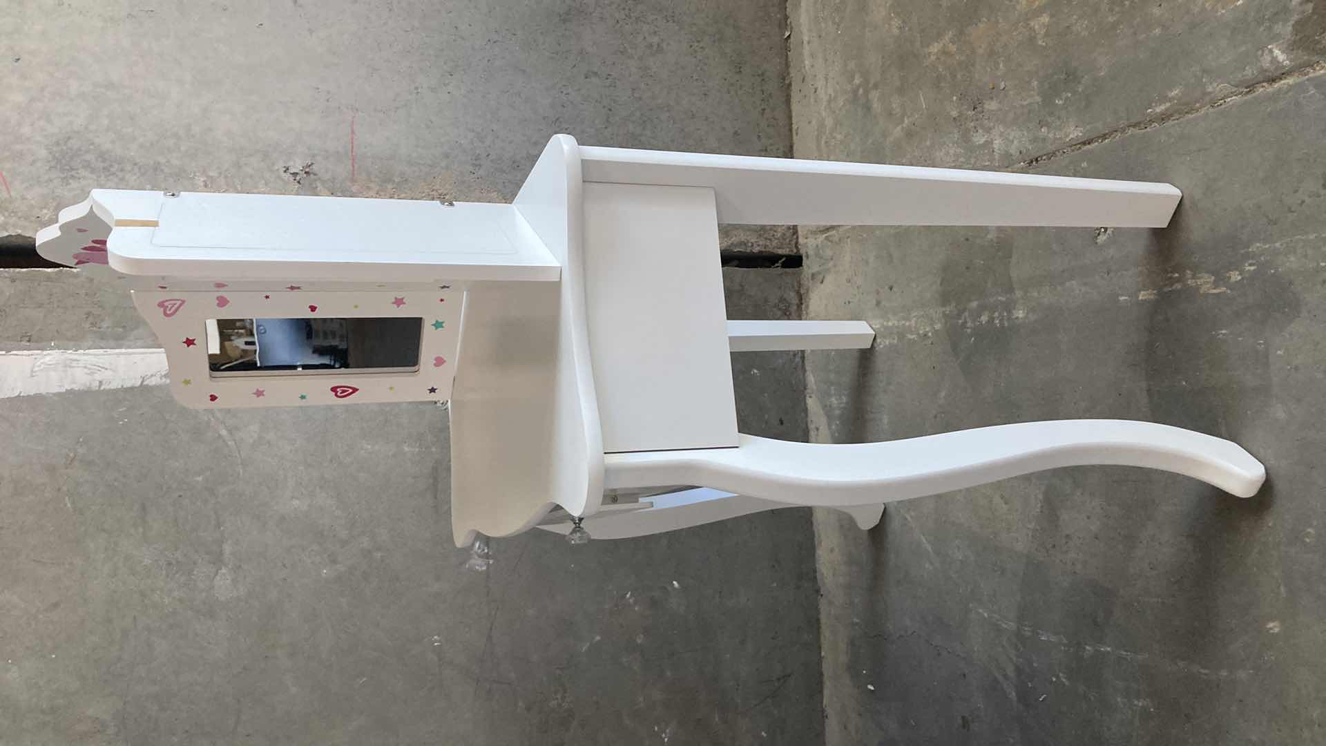 Photo 1 of SPIRCH CHILDREN’S UNICORN & STARS ACCENTED WHITE VANITY DESK