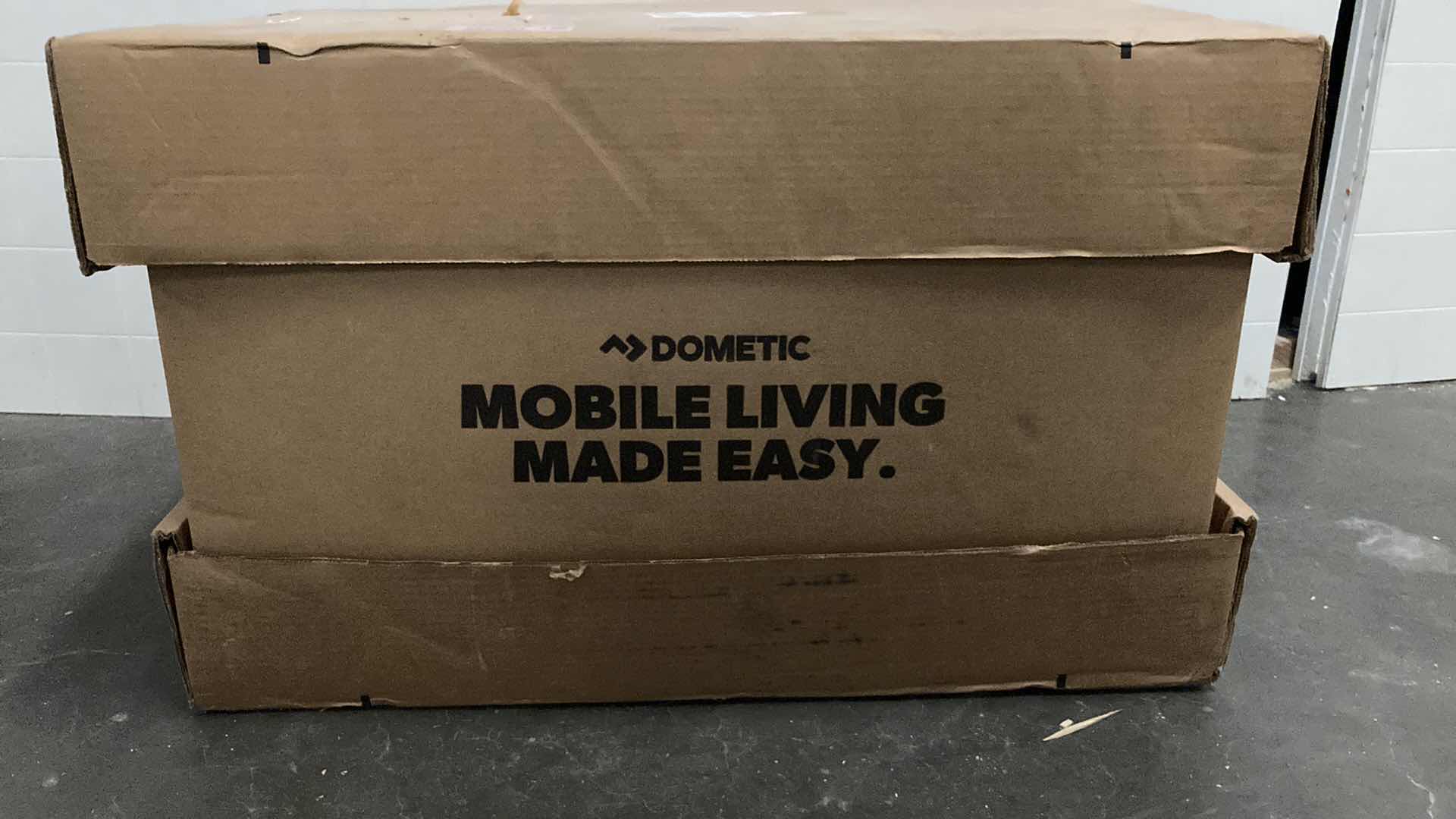 Photo 1 of NEW DOMETIC EVIRO COMFORT SERIES SELF CONTAINED AIR CONDITIONER 16,000BTU 115VOLT RETRO FIT KIT MODEL EDC16/2-1171-410 ECD DIGITAL CONTROL