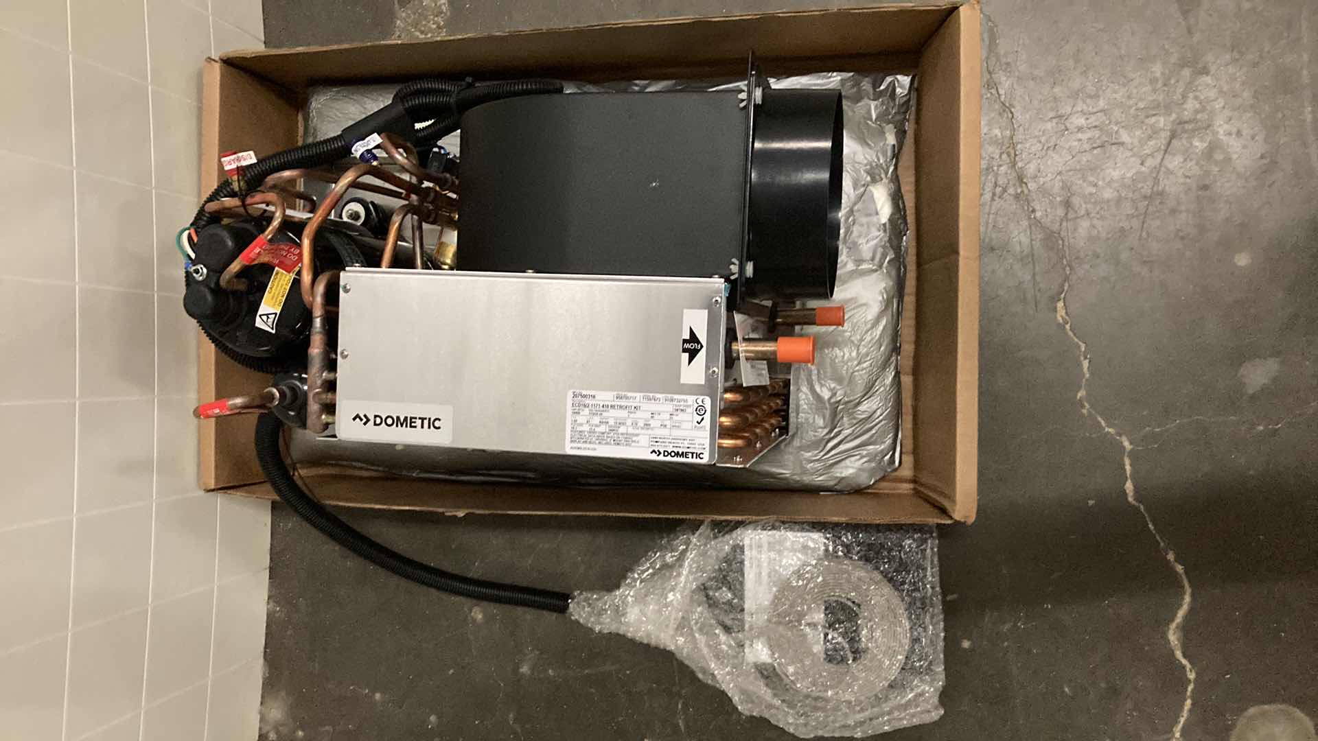 Photo 1 of NEW DOMETIC EVIRO COMFORT SERIES SELF CONTAINED AIR CONDITIONER 16,000BTU 115VOLT RETRO FIT KIT MODEL EDC16/2-1171-410 ECD DIGITAL CONTROL