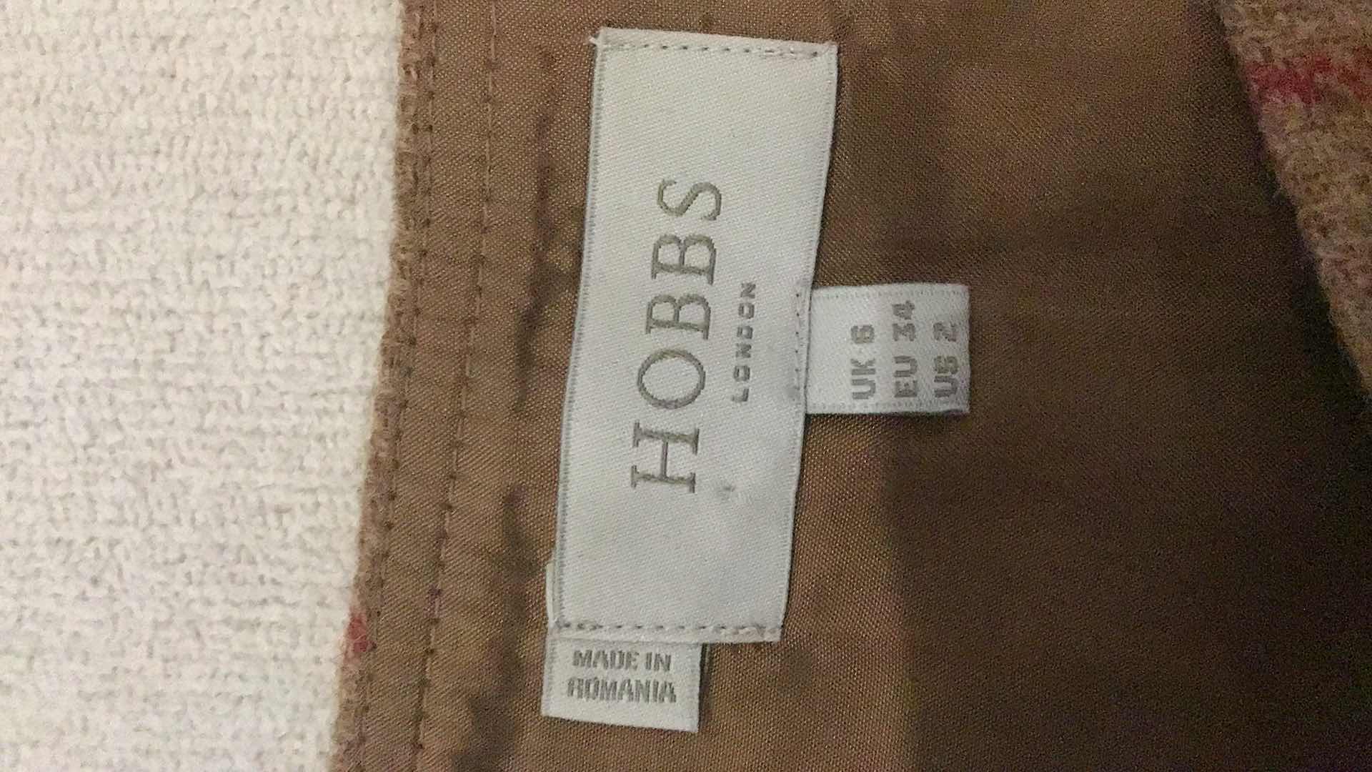 Photo 1 of HOBBS LONDON CHECKERED SKIRT SIZE WOMENS 2