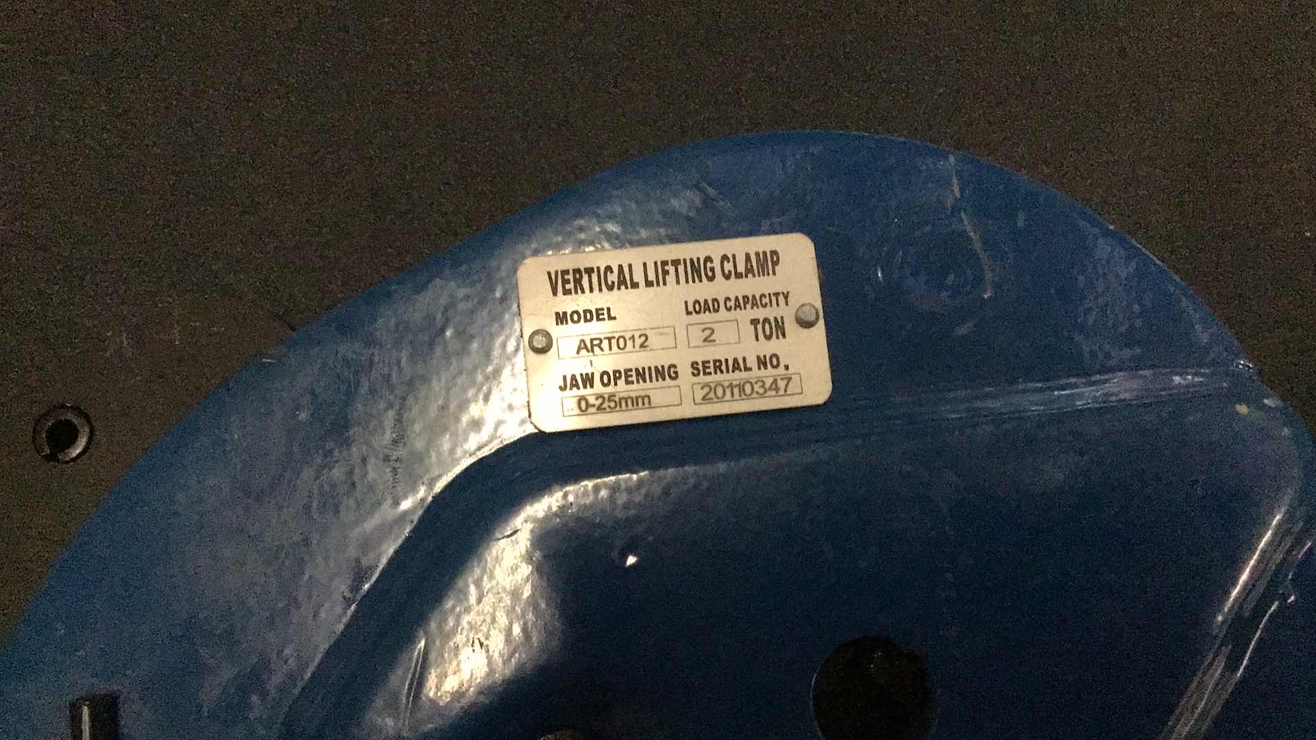 Photo 1 of AMARITE VERTICAL PLATE CLAMP 4400LBS