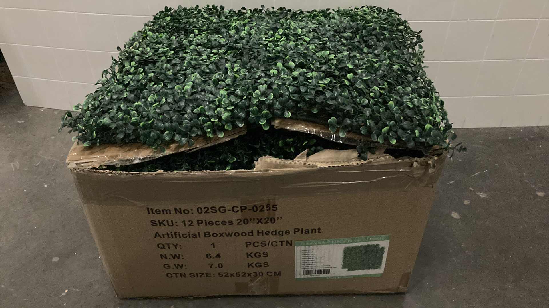 Photo 1 of NEW SUNNYGLADE BOXWOOD HEDGE PANELS (APPROX 12PC) 20” X 20”