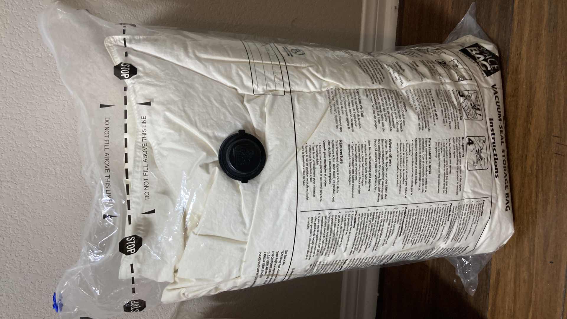 Photo 1 of COMFORTERS FULL/ QUEEN SIZE (4)