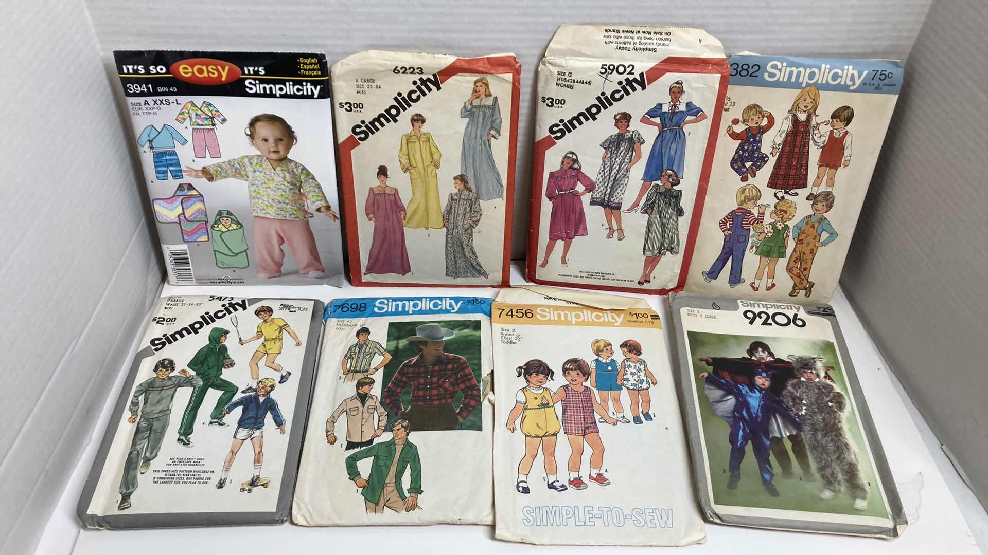 Photo 1 of CLOTHING & FASHION ACCESSORY PATTERN DESIGN KITS (13)