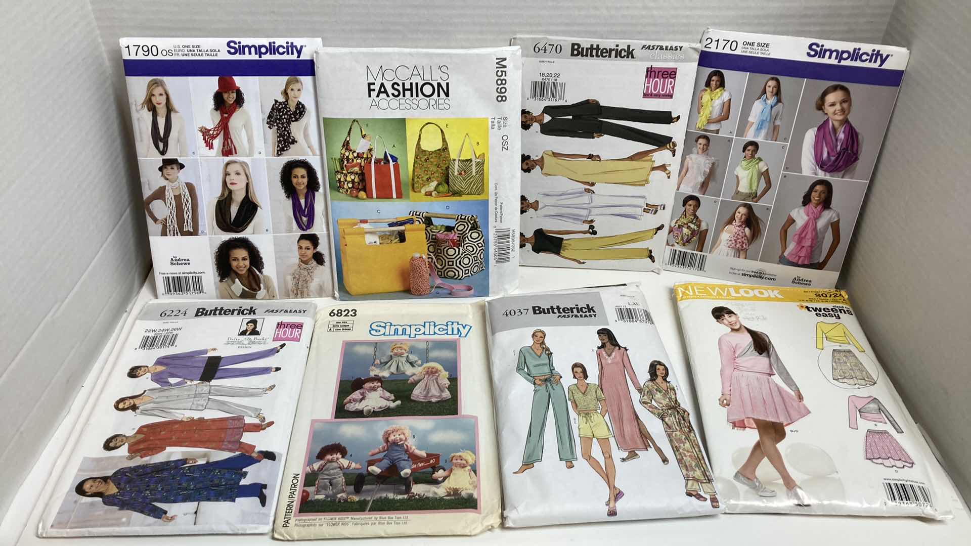 Photo 1 of CLOTHING & FASHION ACCESSORY PATTERN DESIGN KITS (13)