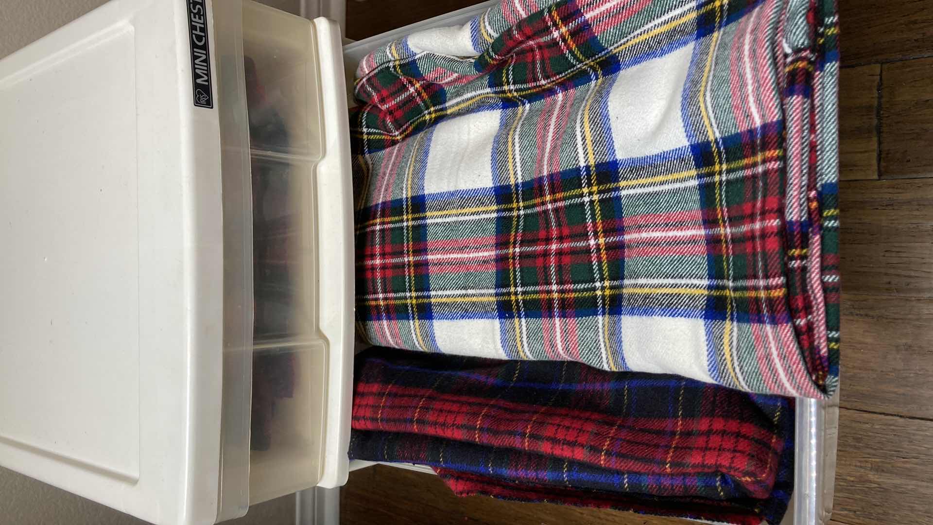 Photo 5 of IRIS ROLLING 4 DRAWER PLASTIC MINI CHEST W FABRIC PARTIALS 12.5”” X 16” H26.5”