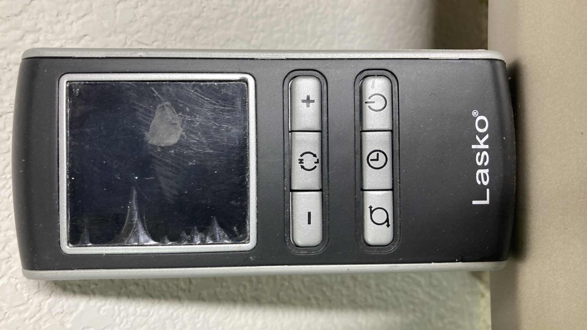 Photo 1 of LASKO MOVABLE AIR HEATER MODEL 5842 W REMOTE