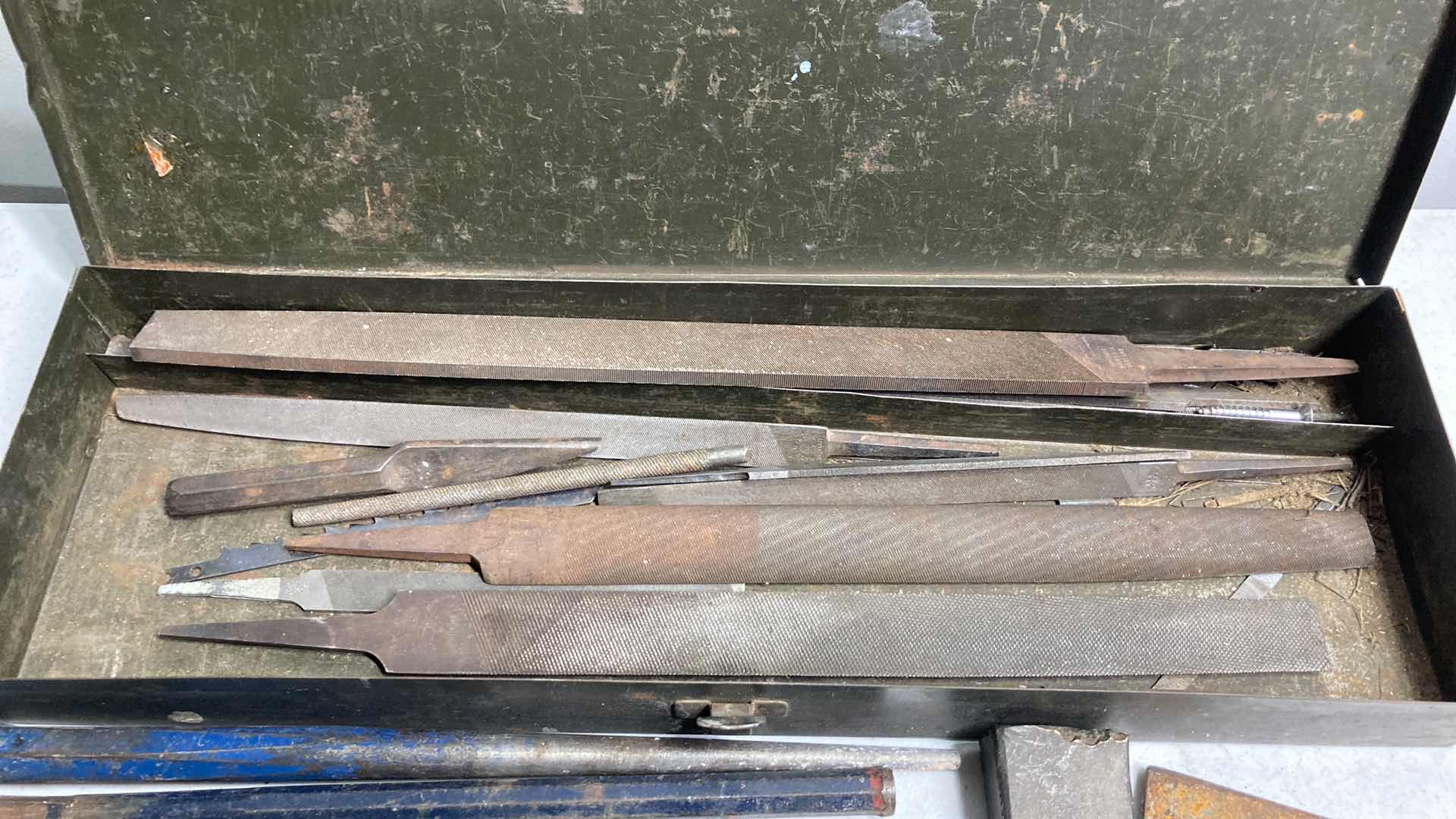 Photo 1 of CHISEL & FILE KIT W TOOL BOX 18.25” X 6” H2”