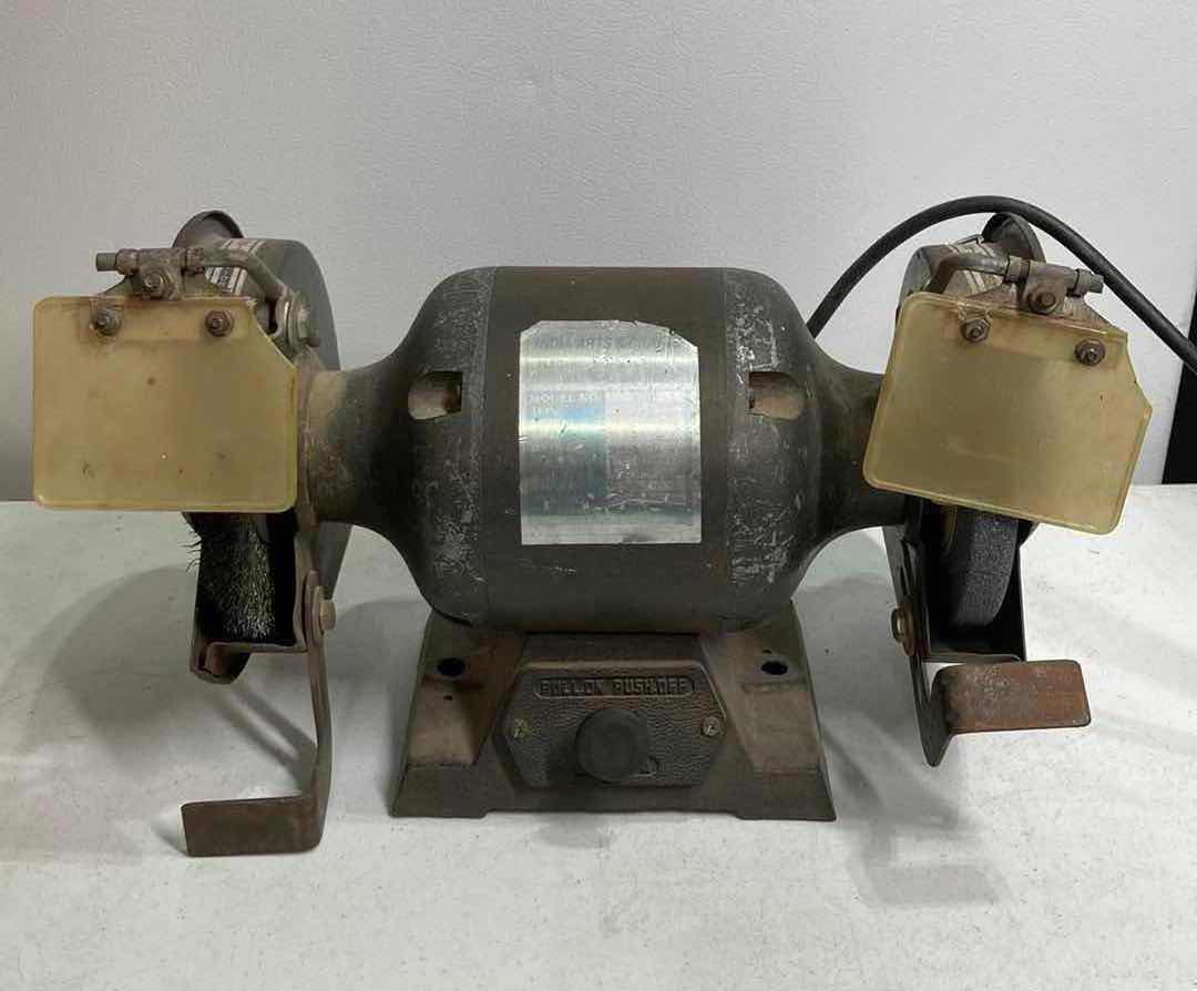 Photo 1 of INDIA ARTS & CRAFT GRINDER MODEL T38