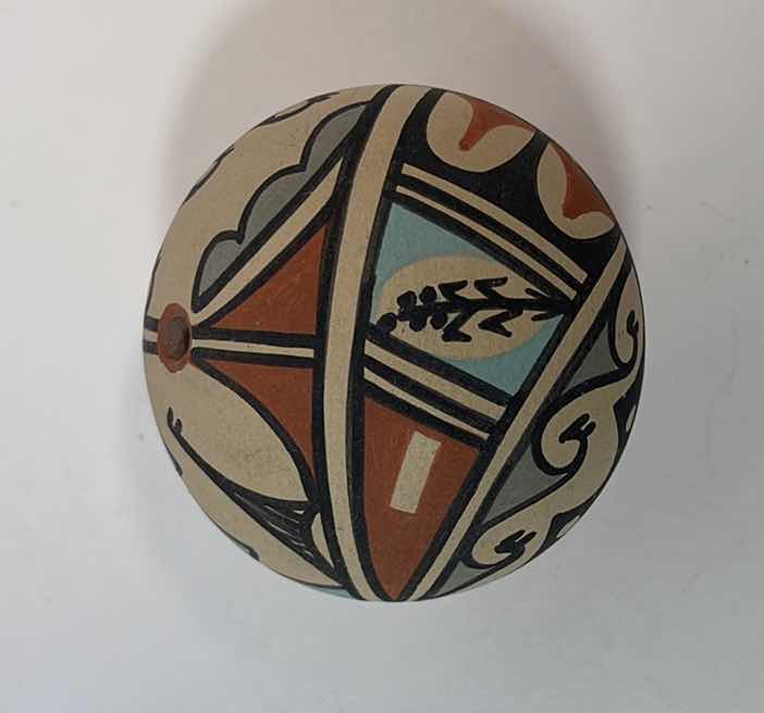 Photo 1 of NATIVE AMERICAN JEMEZ MINI POTTERY H2”