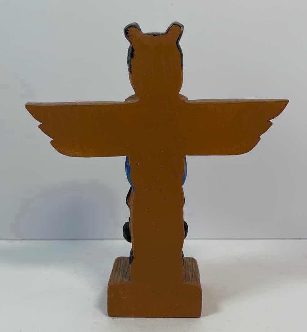 Photo 1 of ALASKAN TOTEM POLE HAND PAINTED RESIN SOUVENIR H6”