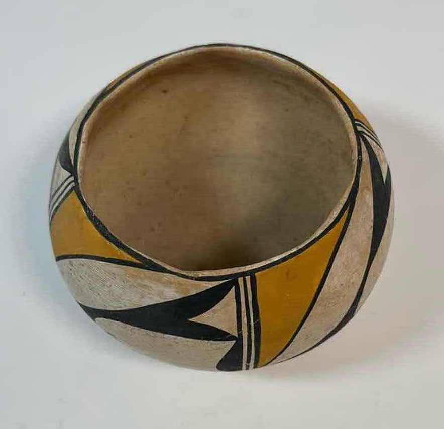 Photo 4 of NATIVE AMERICAN ACOMA POTTERY VASE SIGNED B. RAMIREZ H2.5”