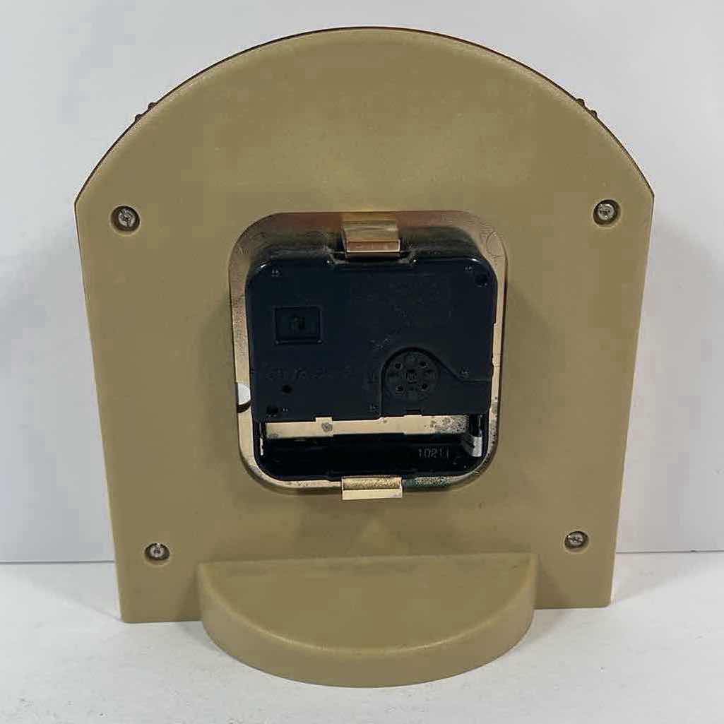 Photo 2 of SEIKO QUARTZ GOLD TONED TABLE CLOCK H6”